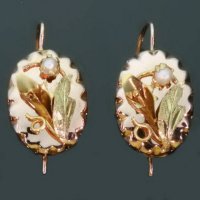 Antique flowers gold drop earrings pearls 18kt gold from the antique jewelry collection of www.adin.be